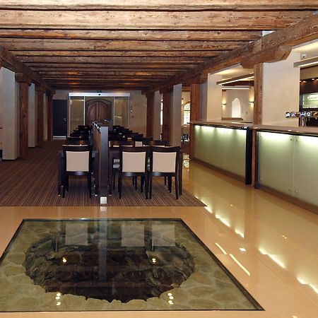 Hotel Budweis ภายนอก รูปภาพ