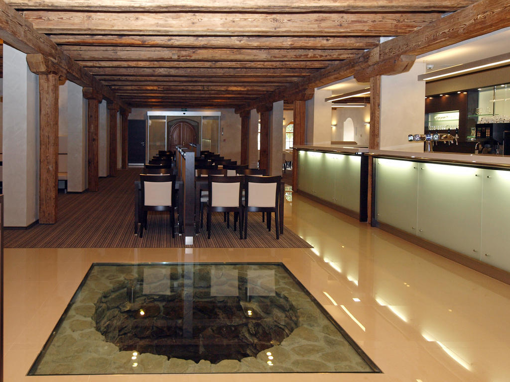 Hotel Budweis ภายนอก รูปภาพ