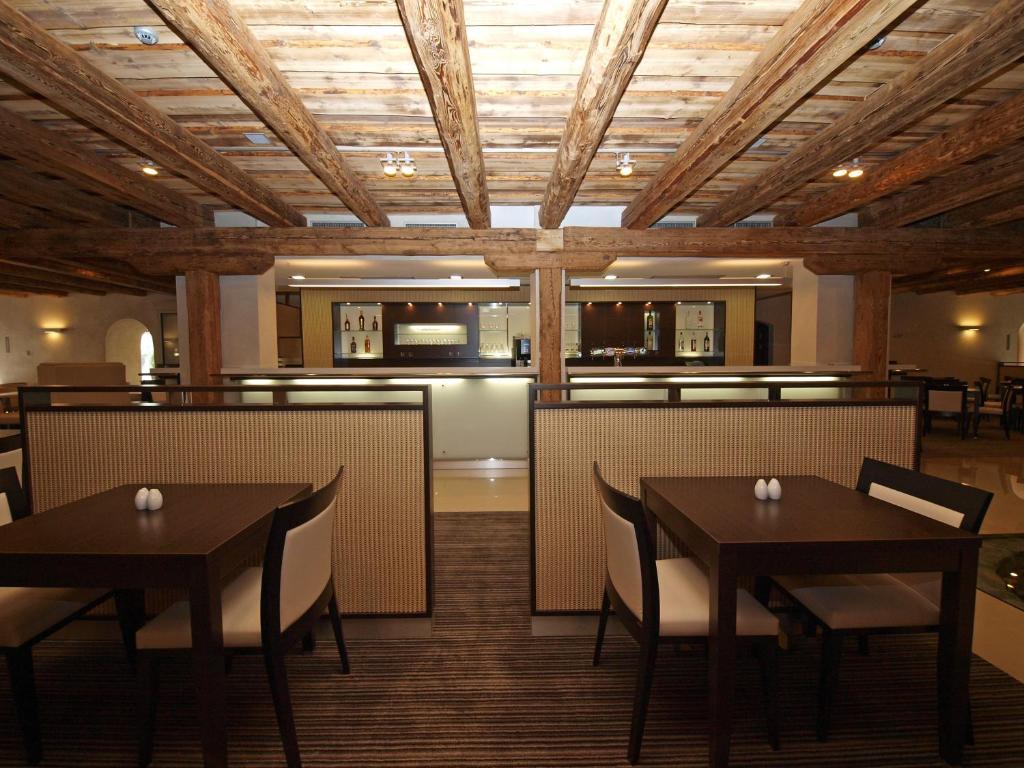 Hotel Budweis ภายนอก รูปภาพ