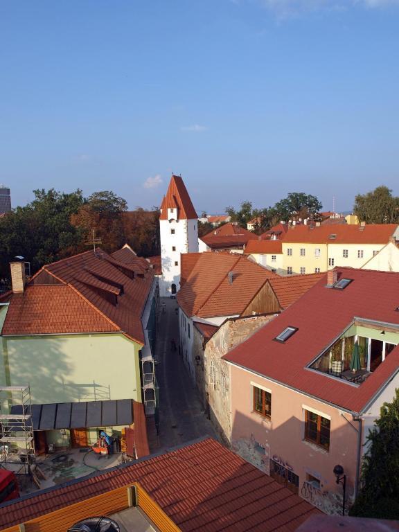 Hotel Budweis ภายนอก รูปภาพ